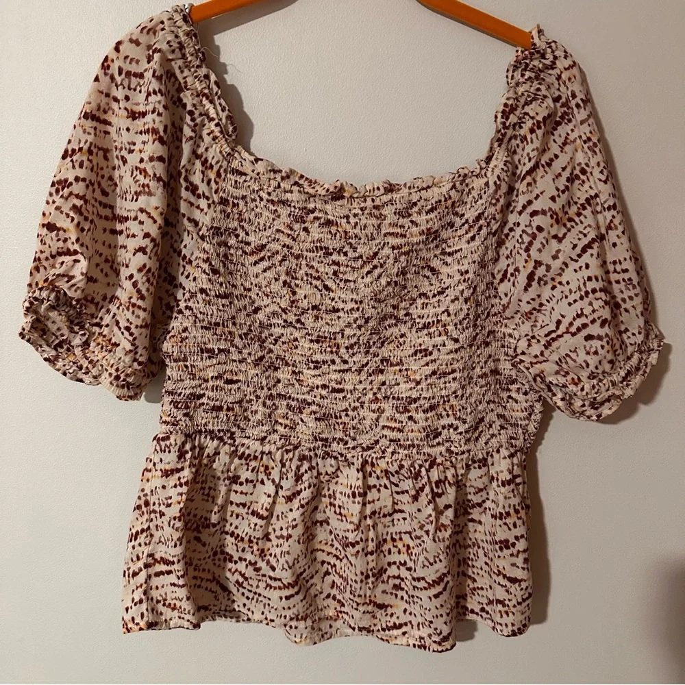 Old Navy Red and‎ Cream Puff Sleeve Peplum Blouse Medium Boho Summer Spring